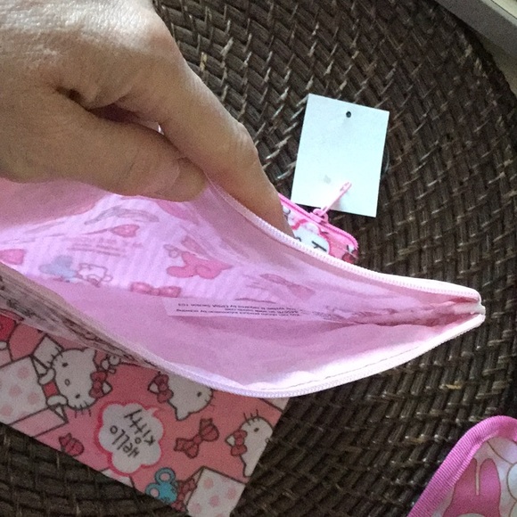2Hello kitty and My Melody pouches, pack of 2 - Picture 3 of 4